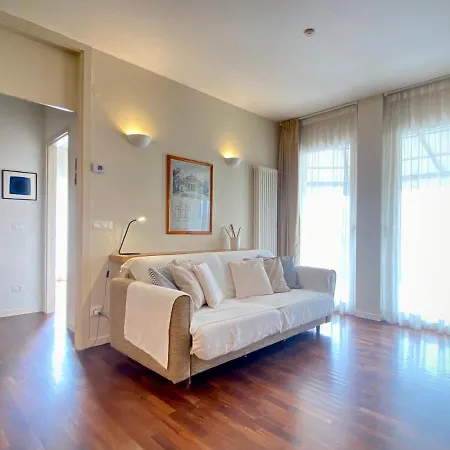 דירה Attico Zona Porto ריצ'יונה